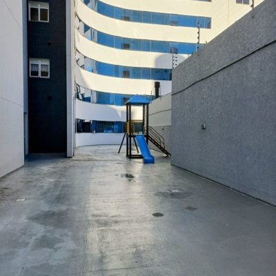 Apartamentos com 92m², 2 quartos (sendo 1 suíte), 1 garagem, no bairro Canto em Florianópolis