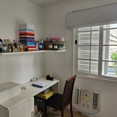 Casa Residencial com 316m², 4 quartos, 2 suítes, 2 garagens, no bairro Estreito em Florianópolis