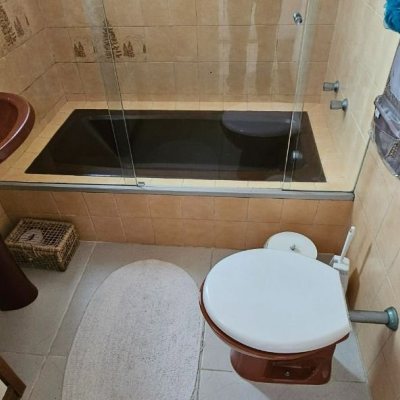 Casa Residencial com 316m², 4 quartos, 2 suítes, 2 garagens, no bairro Estreito em Florianópolis