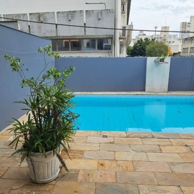 Casa Residencial com 316m², 4 quartos, 2 suítes, 2 garagens, no bairro Estreito em Florianópolis