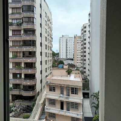 Apartamentos com 89m², 3 quartos (sendo 1 suíte), 1 garagem, no bairro Centro em Florianópolis