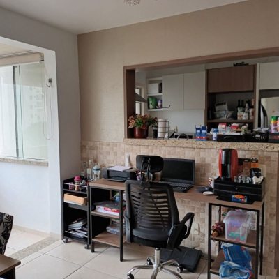 Apartamentos com 89m², 3 quartos (sendo 1 suíte), 1 garagem, no bairro Centro em Florianópolis