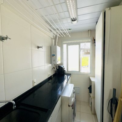 Apartamentos com 89m², 3 quartos, 1 suíte, 2 garagens, no bairro Itacorubi em Florianópolis