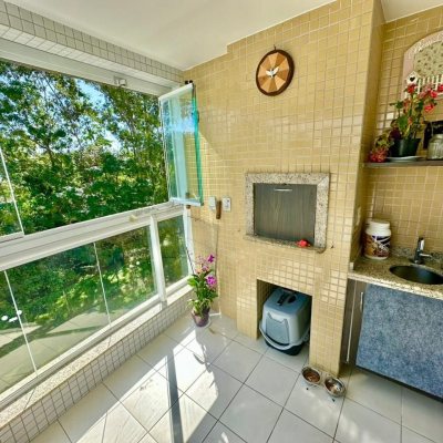 Apartamentos com 89m², 3 quartos, 1 suíte, 2 garagens, no bairro Itacorubi em Florianópolis