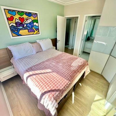 Apartamentos com 89m², 3 quartos, 1 suíte, 2 garagens, no bairro Itacorubi em Florianópolis