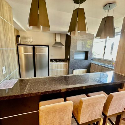 Apartamentos com 89m², 3 quartos, 1 suíte, 2 garagens, no bairro Itacorubi em Florianópolis