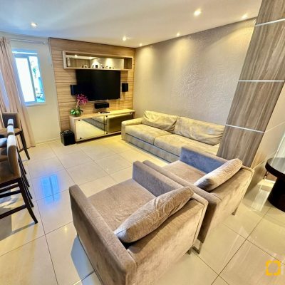 Apartamentos com 89m², 3 quartos, 1 suíte, 2 garagens, no bairro Itacorubi em Florianópolis