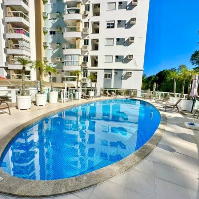 Apartamentos com 89m², 3 quartos, 1 suíte, 2 garagens, no bairro Itacorubi em Florianópolis