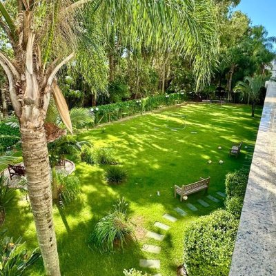 Apartamentos com 89m², 3 quartos, 1 suíte, 2 garagens, no bairro Itacorubi em Florianópolis