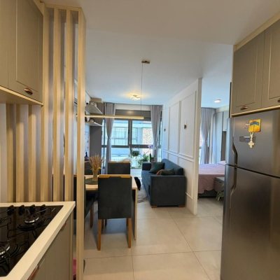 Studio Residencial com 35m², 1 quarto, 1 garagem, no bairro Estreito em Florianópolis