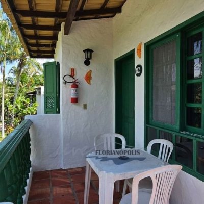 Apartamentos com 61m², 2 quartos, 15 garagens, no bairro Cachoeira Do Bom Jesus em Florianópolis