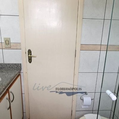 Apartamentos com 61m², 2 quartos, 15 garagens, no bairro Cachoeira Do Bom Jesus em Florianópolis