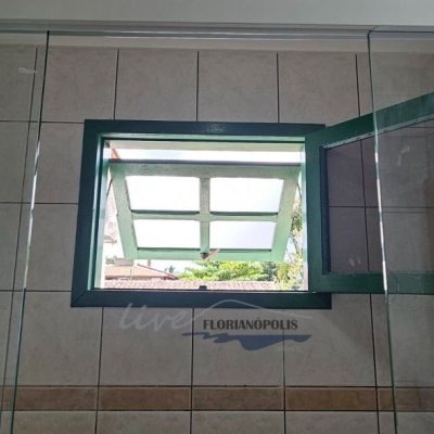 Apartamentos com 61m², 2 quartos, 15 garagens, no bairro Cachoeira Do Bom Jesus em Florianópolis