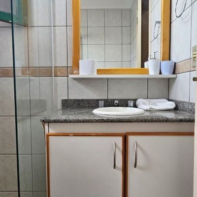 Apartamentos com 61m², 2 quartos, 15 garagens, no bairro Cachoeira Do Bom Jesus em Florianópolis