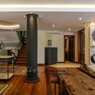 Casa Residencial com 1000m², 6 quartos, 6 suítes, no bairro Ratones em Florianópolis