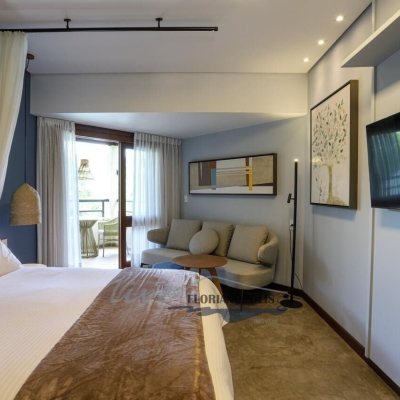 Casa Residencial com 1000m², 6 quartos, 6 suítes, no bairro Ratones em Florianópolis