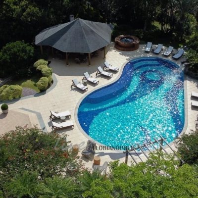 Casa Residencial com 1000m², 6 quartos, 6 suítes, no bairro Ratones em Florianópolis