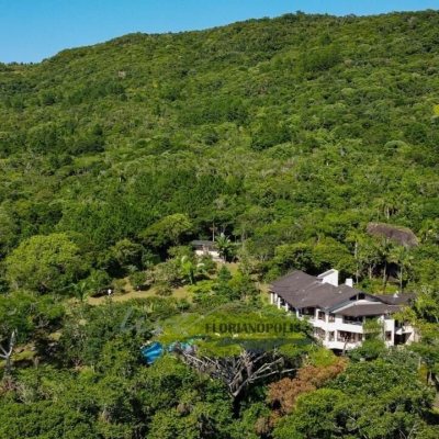 Casa Residencial com 1000m², 6 quartos, 6 suítes, no bairro Ratones em Florianópolis