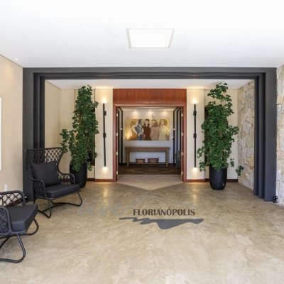 Casa Residencial com 1000m², 6 quartos, 6 suítes, no bairro Ratones em Florianópolis