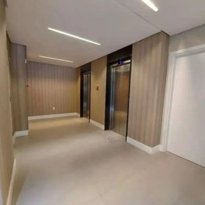 Sala com 26m², 1 garagem, no bairro Itacorubi em Florianópolis