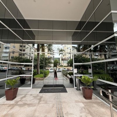 Sala com 26m², 1 garagem, no bairro Itacorubi em Florianópolis