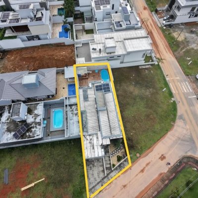 Casa em Condomínio com 183m², 3 quartos, 1 suíte, 2 garagens, no bairro Sertão Do Maruim em São José