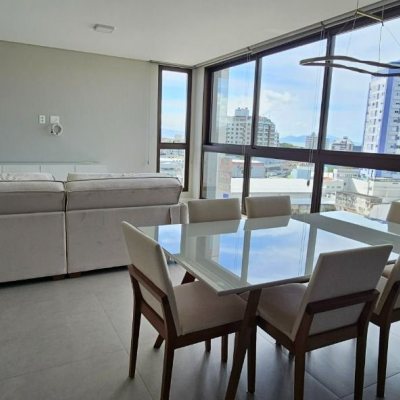 Apartamentos com 126m², 3 quartos, 3 suítes, 2 garagens, no bairro Estreito em Florianópolis