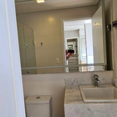 Apartamentos com 126m², 3 quartos, 3 suítes, 2 garagens, no bairro Estreito em Florianópolis