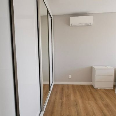 Apartamentos com 126m², 3 quartos, 3 suítes, 2 garagens, no bairro Estreito em Florianópolis