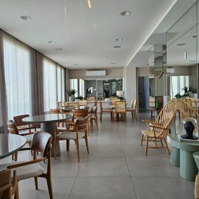 Apartamentos com 126m², 3 quartos, 3 suítes, 2 garagens, no bairro Estreito em Florianópolis