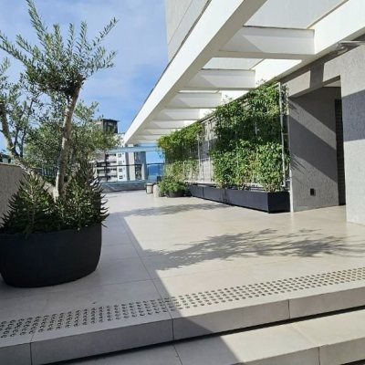 Apartamentos com 126m², 3 quartos, 3 suítes, 2 garagens, no bairro Estreito em Florianópolis