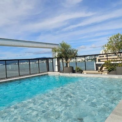 Apartamentos com 126m², 3 quartos, 3 suítes, 2 garagens, no bairro Estreito em Florianópolis