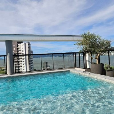 Apartamentos com 126m², 3 quartos, 3 suítes, 2 garagens, no bairro Estreito em Florianópolis