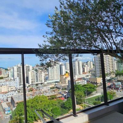 Apartamentos com 126m², 3 quartos, 3 suítes, 2 garagens, no bairro Estreito em Florianópolis