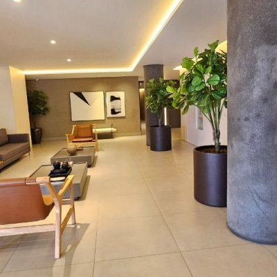 Apartamentos com 126m², 3 quartos, 3 suítes, 2 garagens, no bairro Estreito em Florianópolis