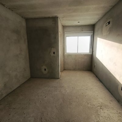 Apartamentos com 78m², 2 quartos, 1 suíte, 1 garagem, no bairro Barreiros em São José