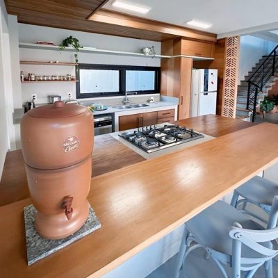 Casa em Condomínio com 239m², 3 quartos, 1 suíte, 2 garagens, no bairro Campeche em Florianópolis