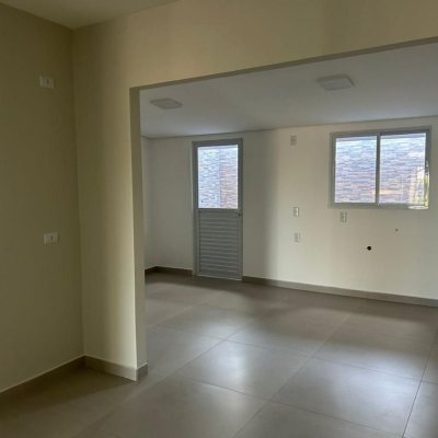 Casa em Condomínio com 45m², 2 quartos, 1 suíte, 1 garagem, no bairro Bela Vista em Palhoça