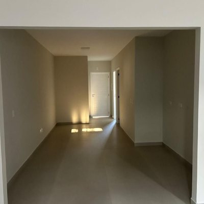 Casa em Condomínio com 45m², 2 quartos, 1 suíte, 1 garagem, no bairro Bela Vista em Palhoça