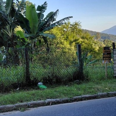 Terrenos Residenciais com 360m², no bairro Bela Vista II em São José