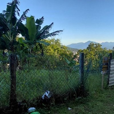 Terrenos Residenciais com 360m², no bairro Bela Vista II em São José