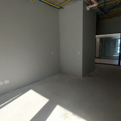 Sala com 30m², 1 garagem, no bairro Campeche em Florianópolis