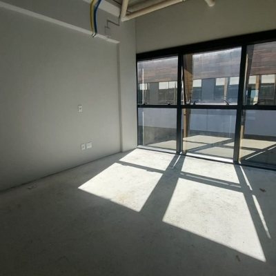 Sala com 30m², 1 garagem, no bairro Campeche em Florianópolis