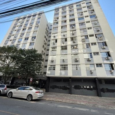 Apartamentos com 97m², 3 quartos, 1 suíte, 1 garagem, no bairro Centro em Florianópolis