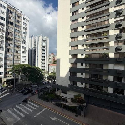 Apartamentos com 97m², 3 quartos, 1 suíte, 1 garagem, no bairro Centro em Florianópolis