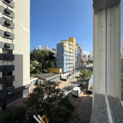 Apartamentos com 97m², 3 quartos, 1 suíte, 1 garagem, no bairro Centro em Florianópolis