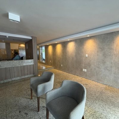 Apartamentos com 97m², 3 quartos, 1 suíte, 1 garagem, no bairro Centro em Florianópolis