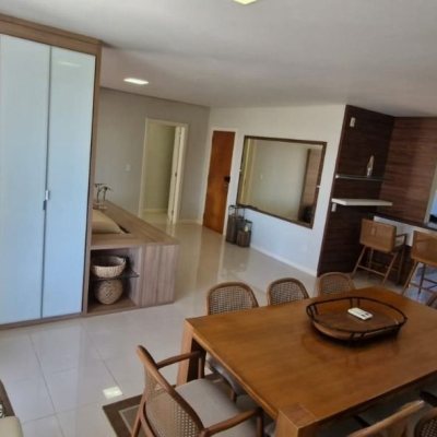 Apartamentos com 165m², 3 quartos (sendo 3 suítes), 2 garagens, no bairro Santinho em Florianópolis
