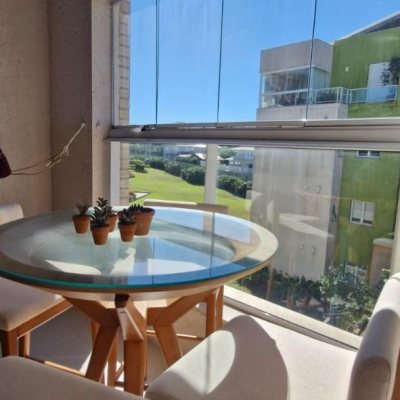 Apartamentos com 165m², 3 quartos (sendo 3 suítes), 2 garagens, no bairro Santinho em Florianópolis