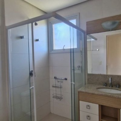 Apartamentos com 165m², 3 quartos (sendo 3 suítes), 2 garagens, no bairro Santinho em Florianópolis